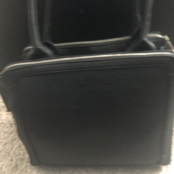 Calvin Klein Black & Cream Structured Handbag - Picture 3 of 4